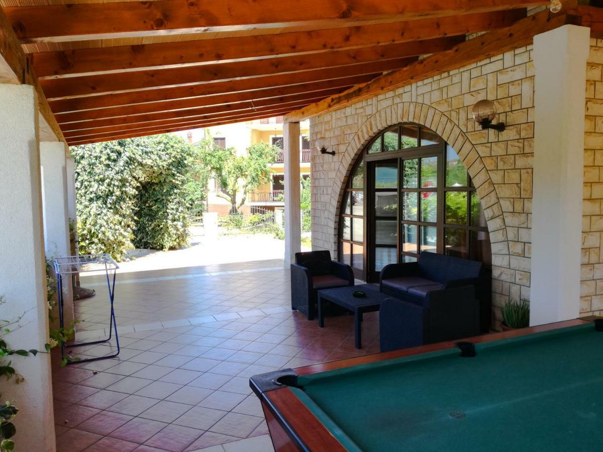 Apartment Sandra أوماغ المظهر الخارجي الصورة