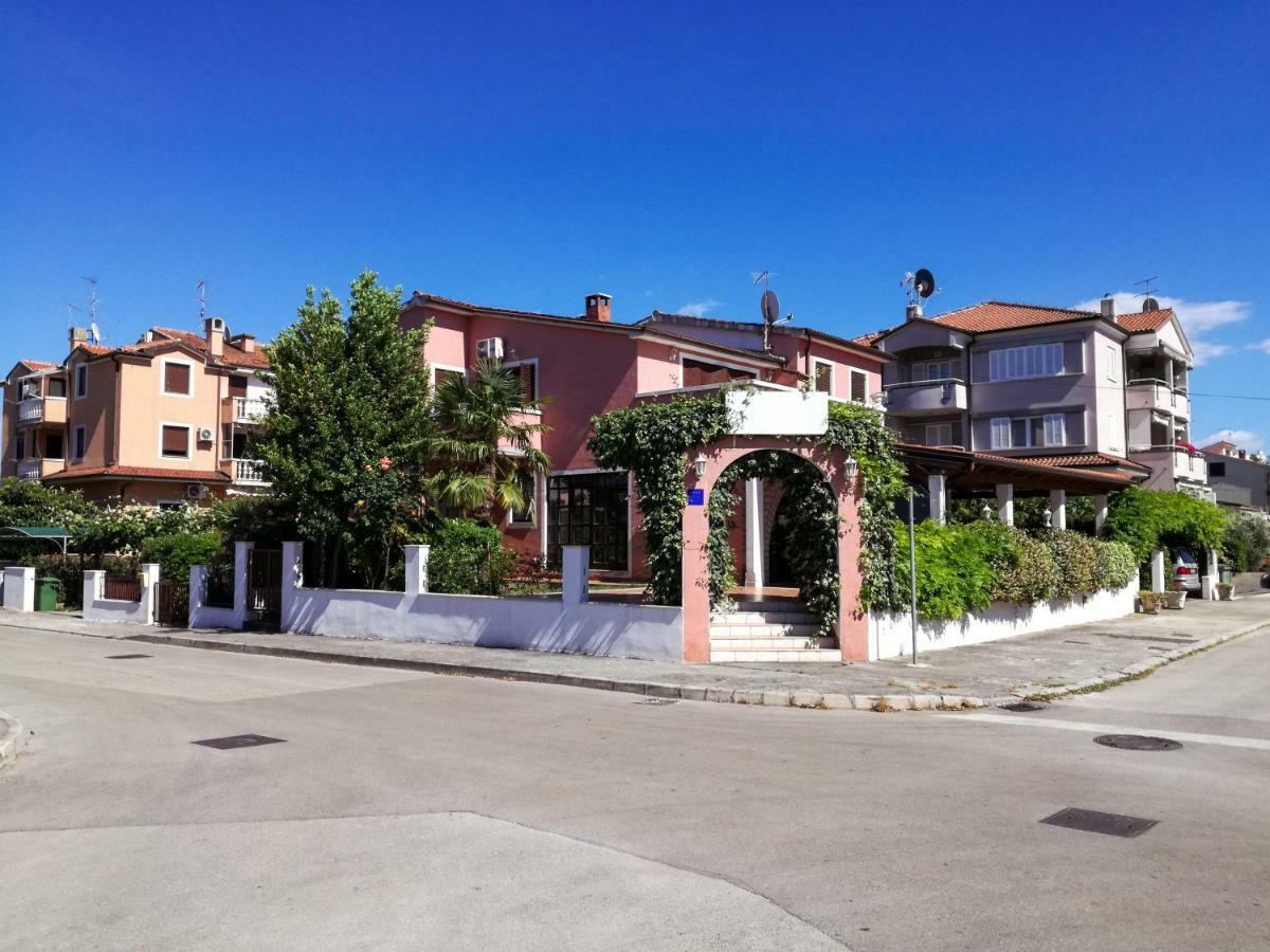 Apartment Sandra أوماغ المظهر الخارجي الصورة